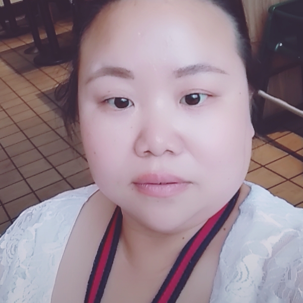 黛儿缘的照片