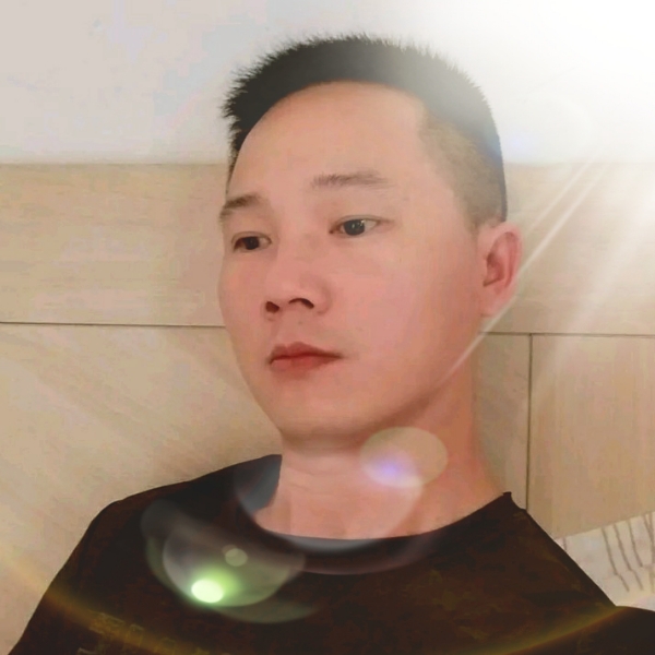 宋佳伟的照片