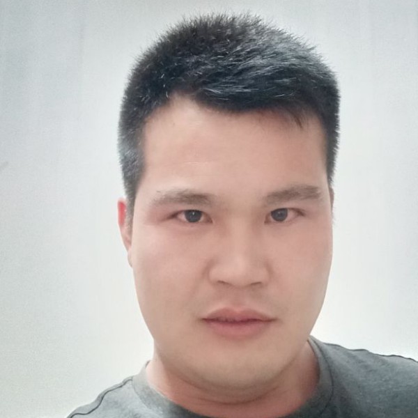 现代拿韶华的照片