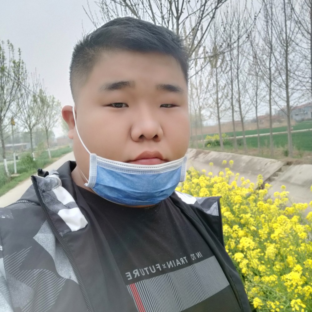 人傍凄凉立暮秋的照片