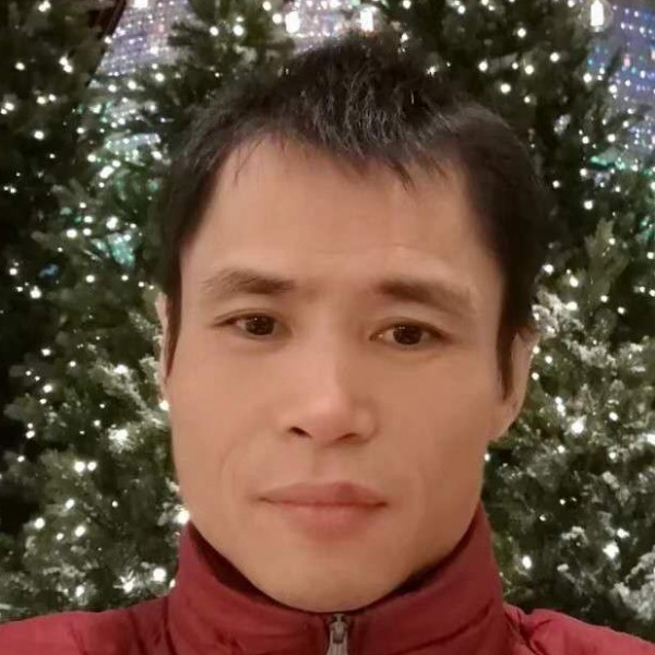 心锁迎专注的照片