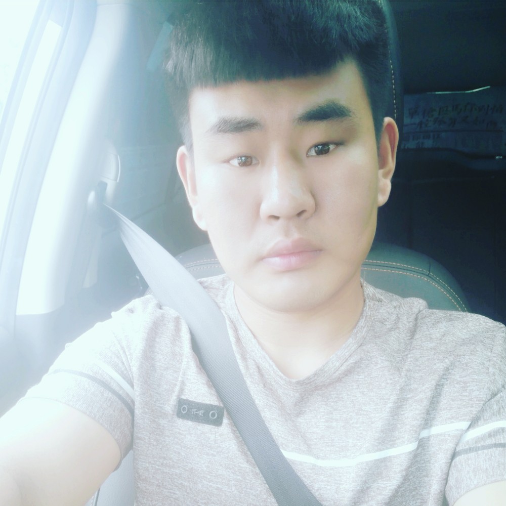 初妆长情的照片