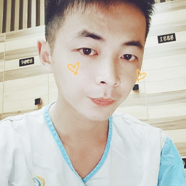 高贵有星月的照片