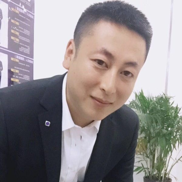 东哥的照片