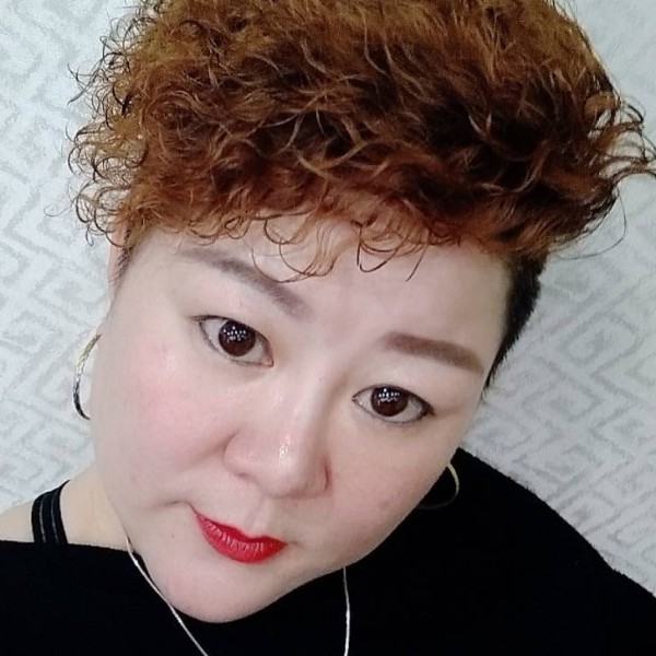 蚂蚁高挑的照片