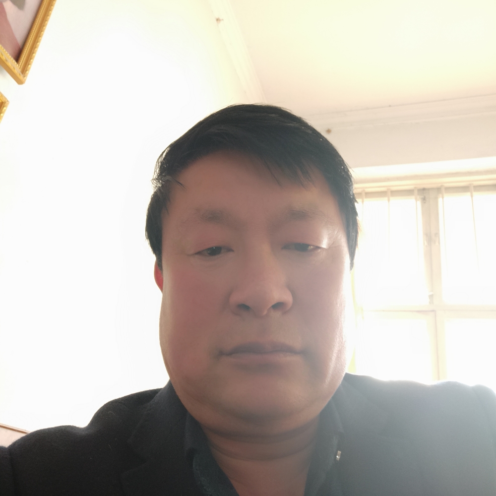 孤独的夕阳的照片