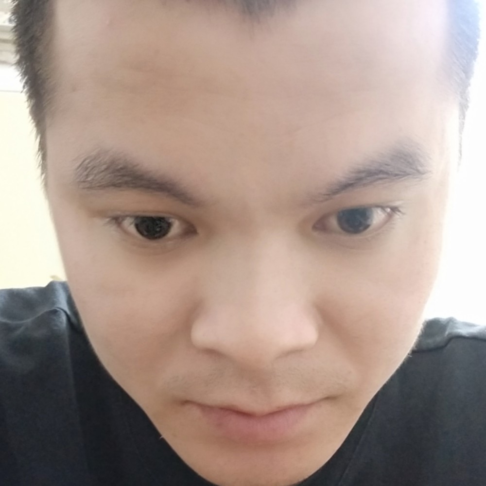 尘宵笑机灵的照片
