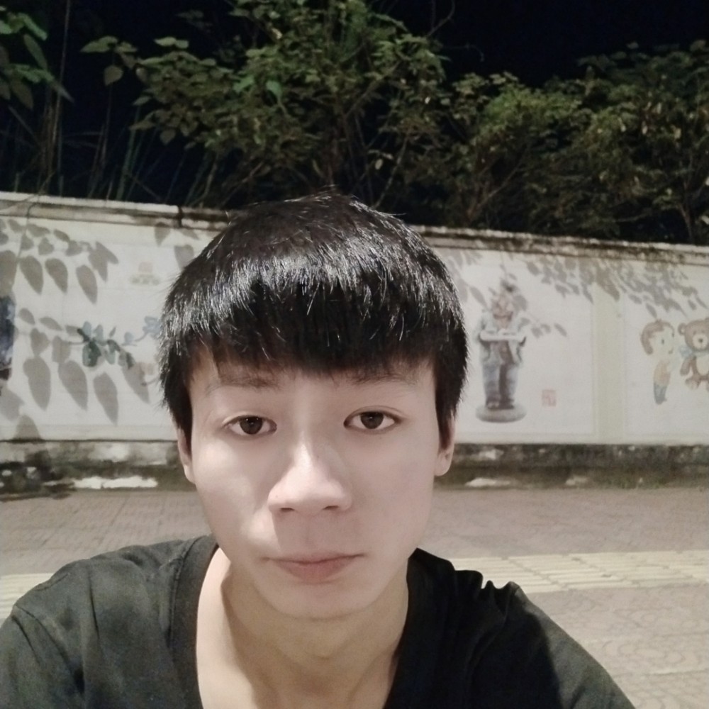 白猫忧心的照片