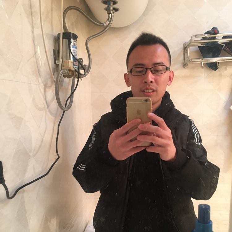 121黄大胆的照片
