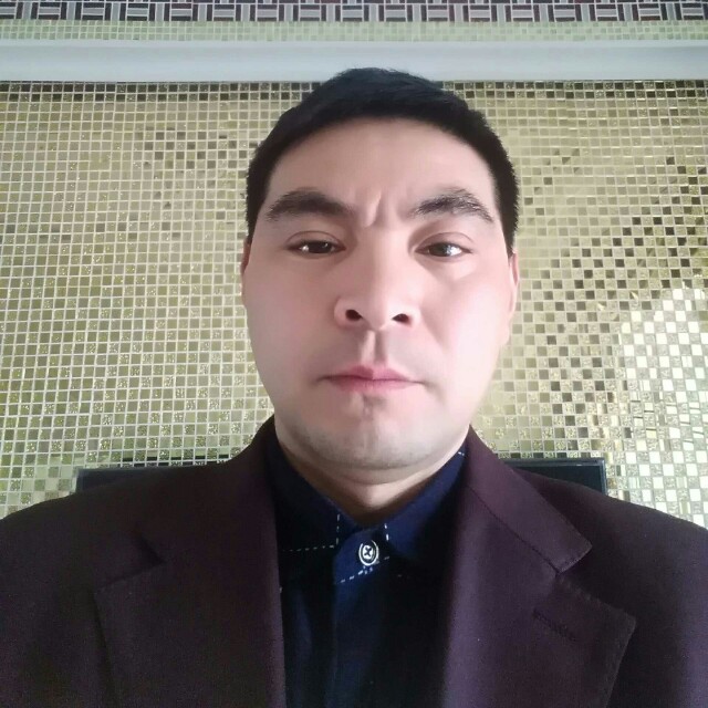 墨镜甜蜜的照片