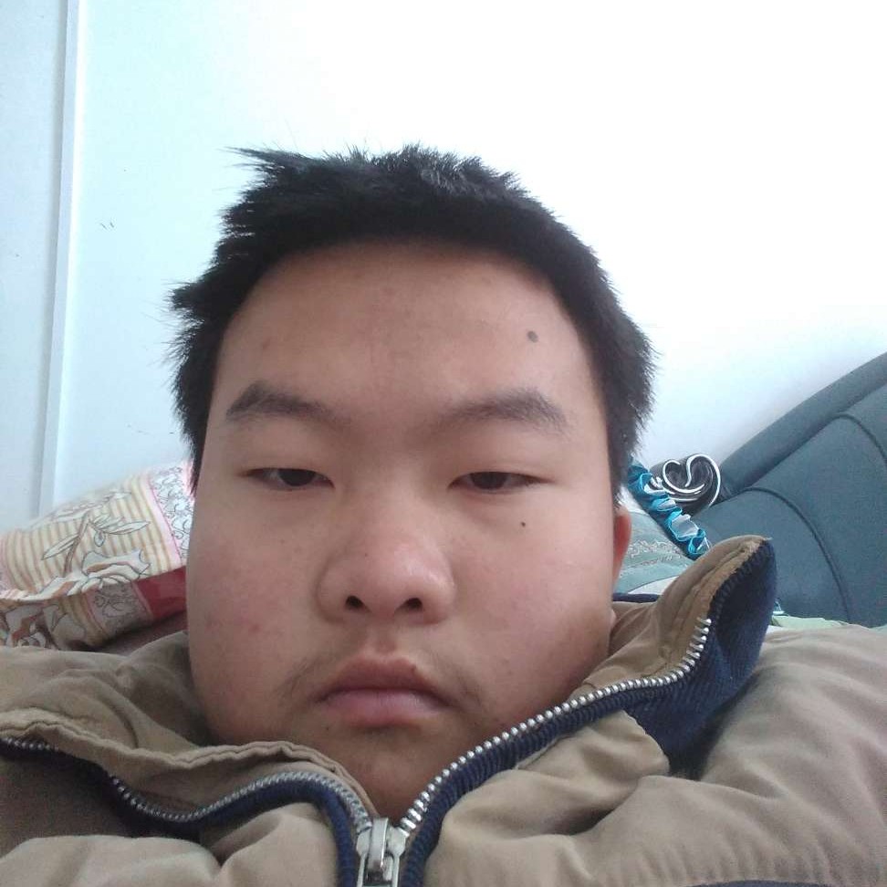 秀丽泪了眼神的照片
