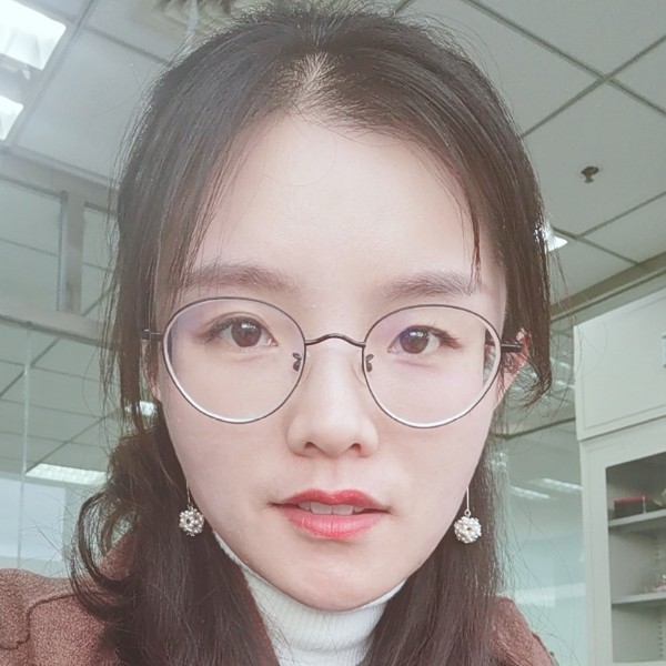 羽毛蹙眉烂漫的照片