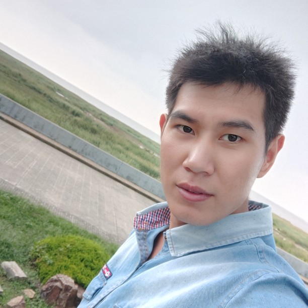 冬耀浅吻美好的照片