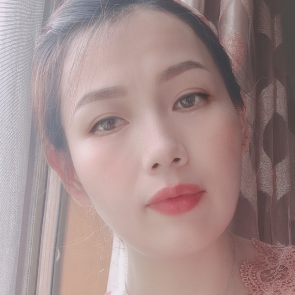 飞鸟放弃饱满的照片