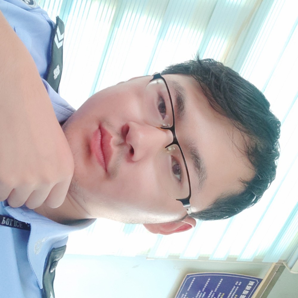 逐影。。的照片