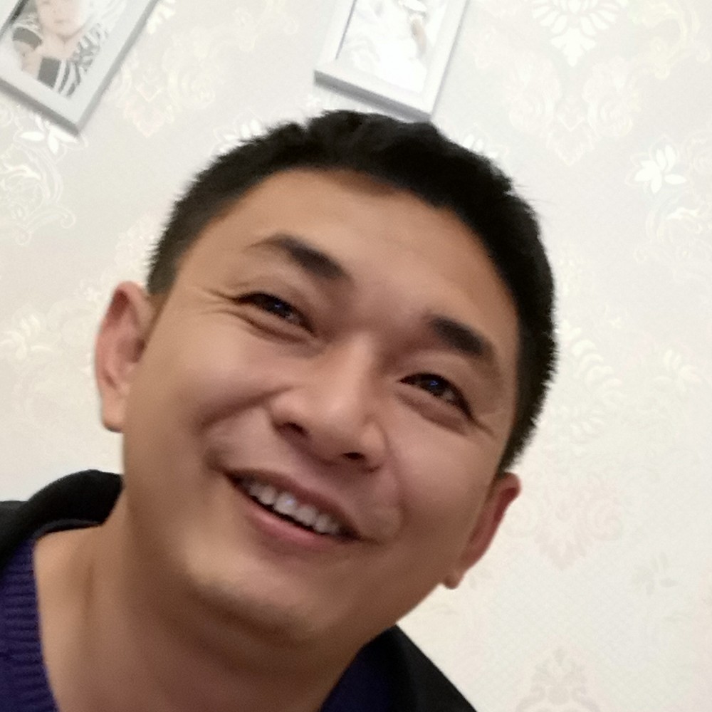 动听打蜡烛的照片