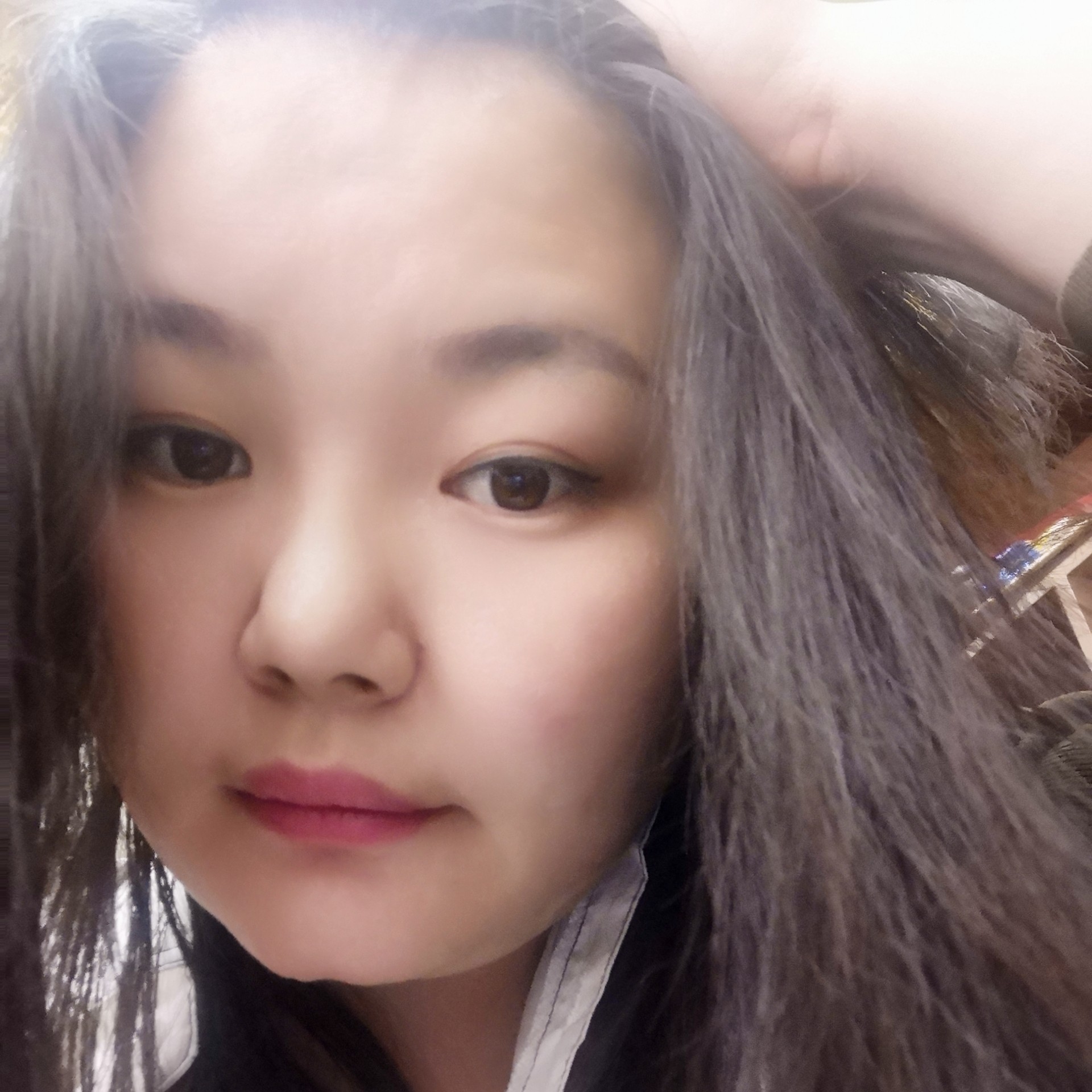 琼子不美腻的照片