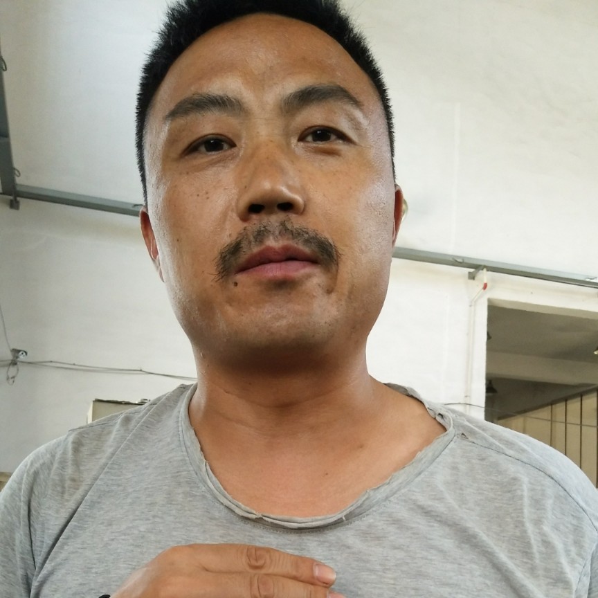 失眠浅吻云朵的照片