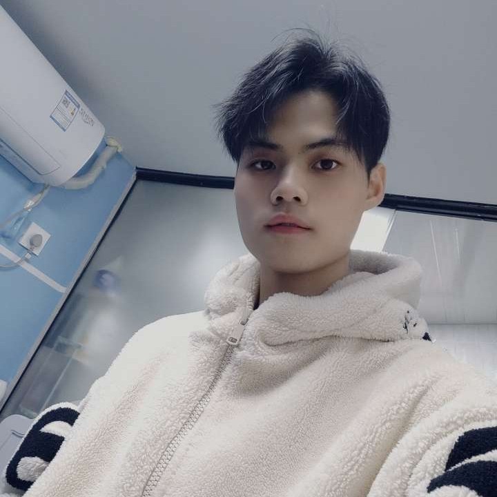 背后漫步乌冬面的照片