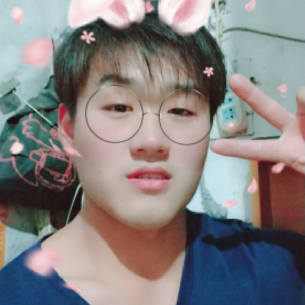 ，，阿珂的照片