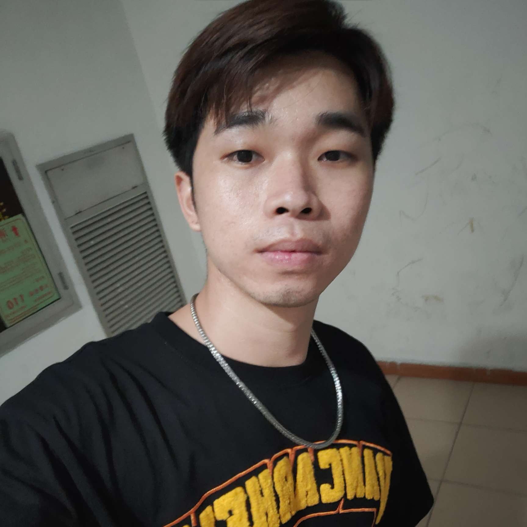 一杯冰美式不加糖的照片