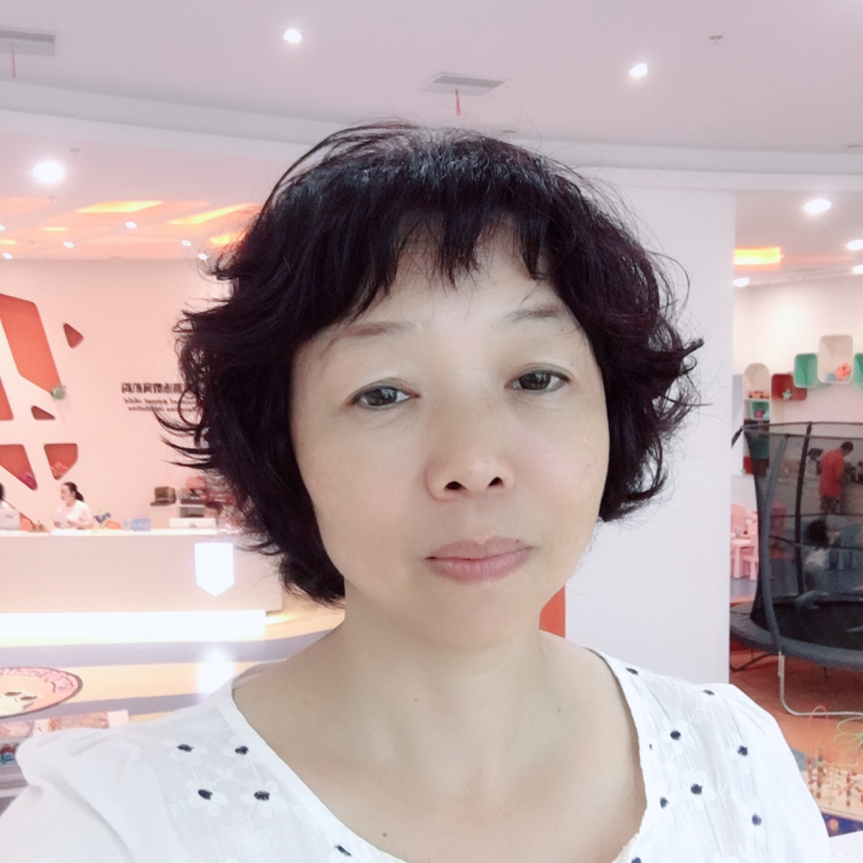 风中的承诺紫金花的照片