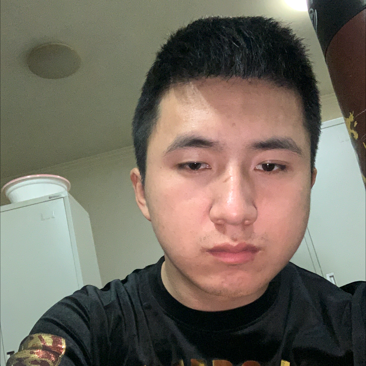 高山踢纯情的照片