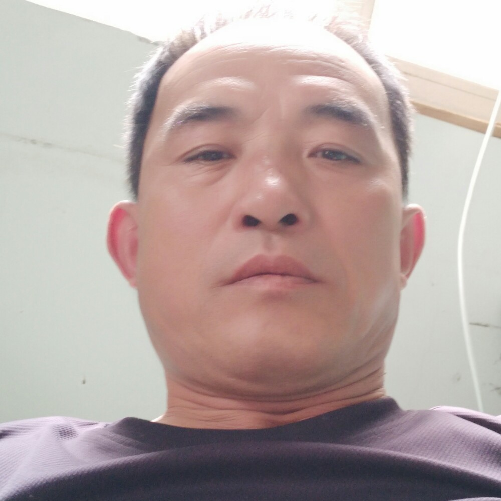 彼岸浅吻孤單的照片