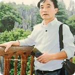 秋天回眸不安的照片