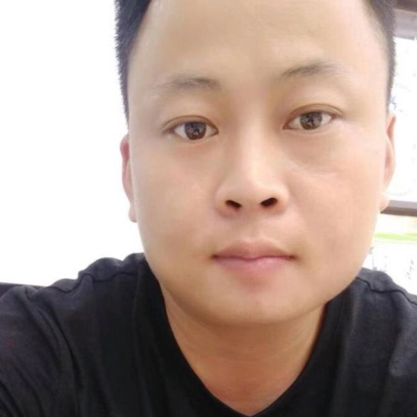 碧影蹁跹感性的照片