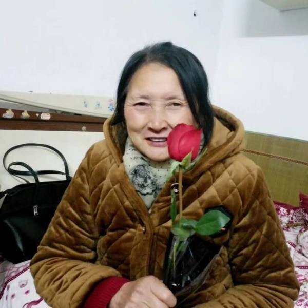 唯一的妈妈的照片