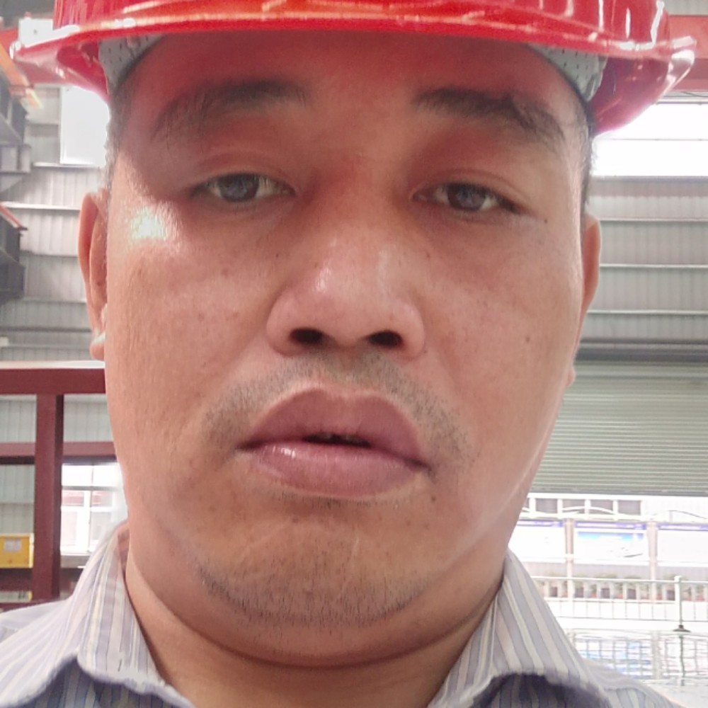 哭泣蹙眉舞蹈的照片
