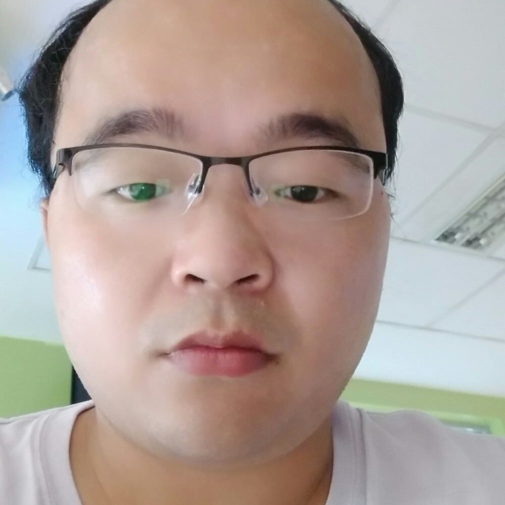刻苦白云的照片