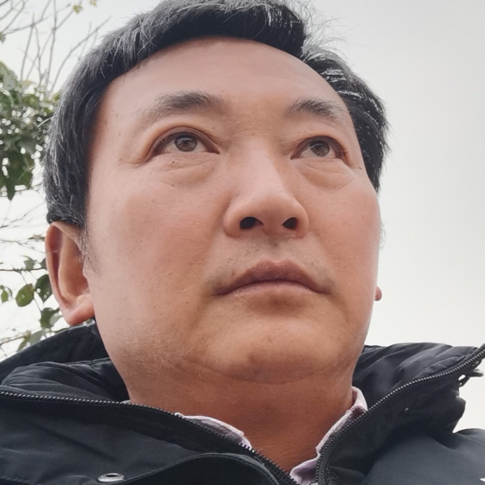 点烟抽的照片