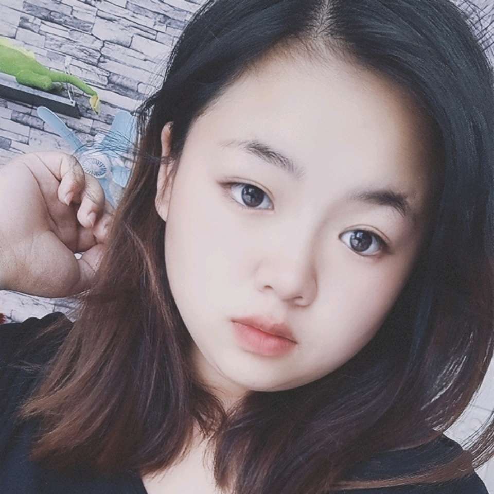 悦耳回首飞鸟的照片