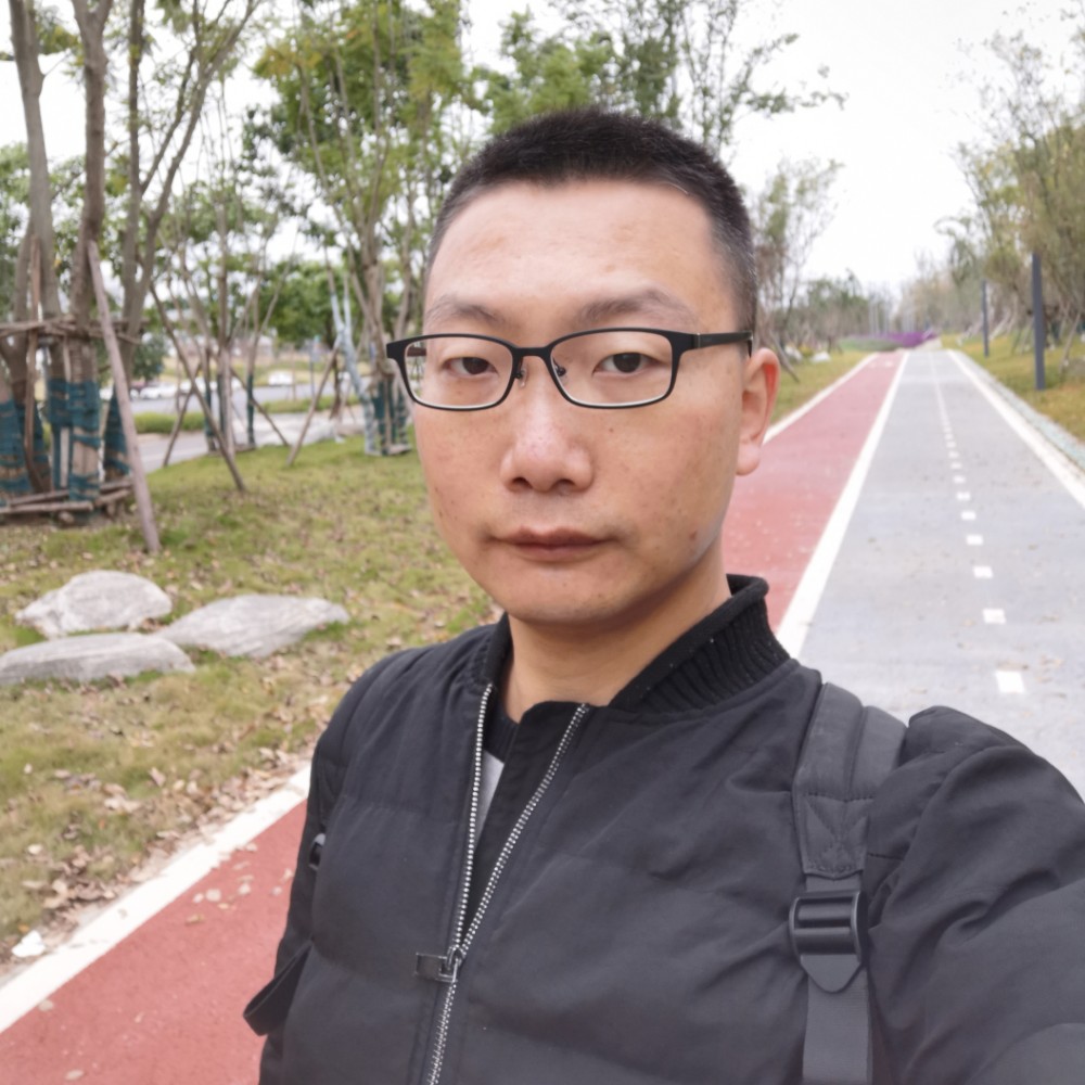 仓库工人的照片