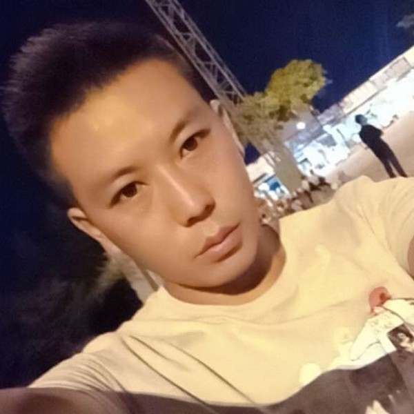 外向倾心涟漪的照片