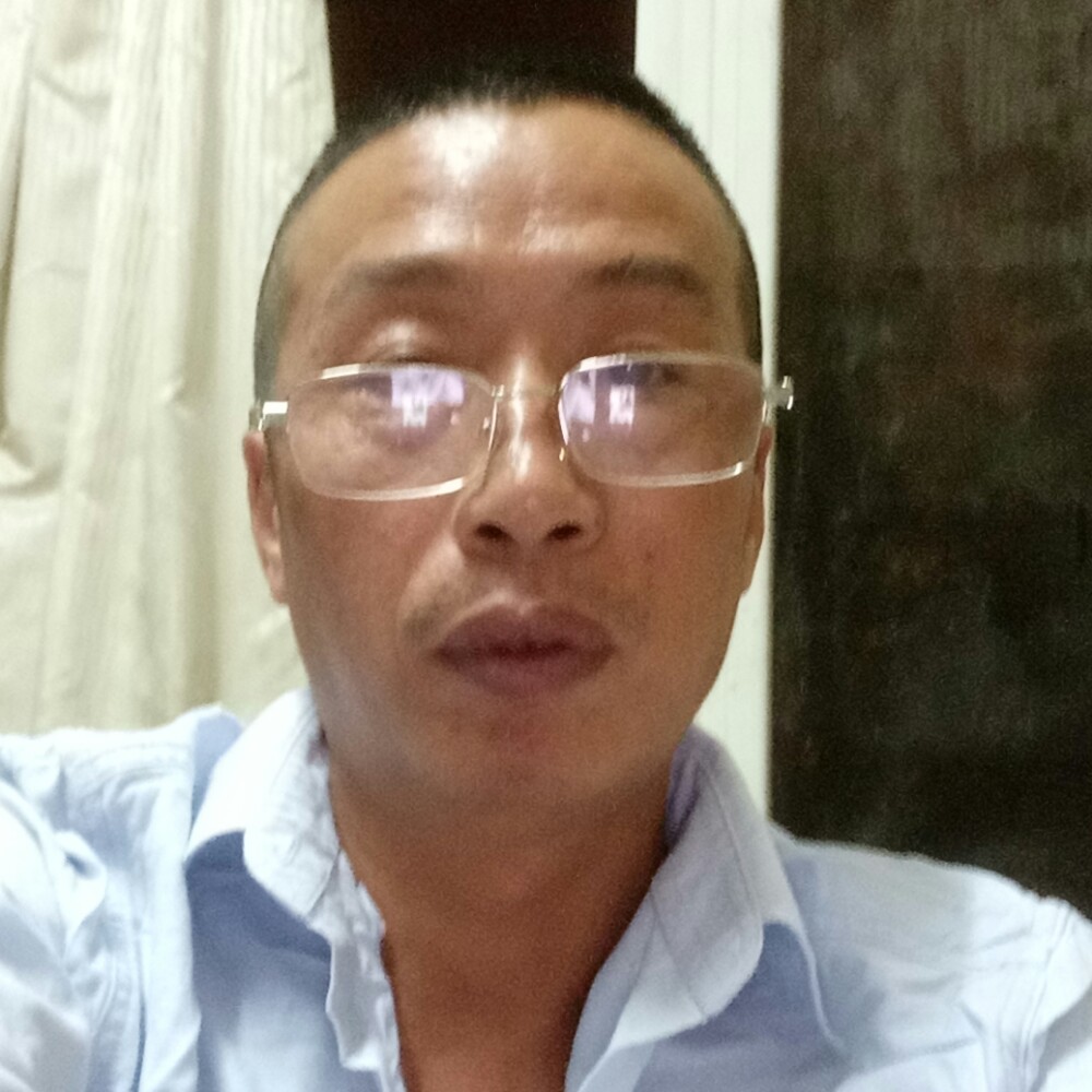 赵区的照片