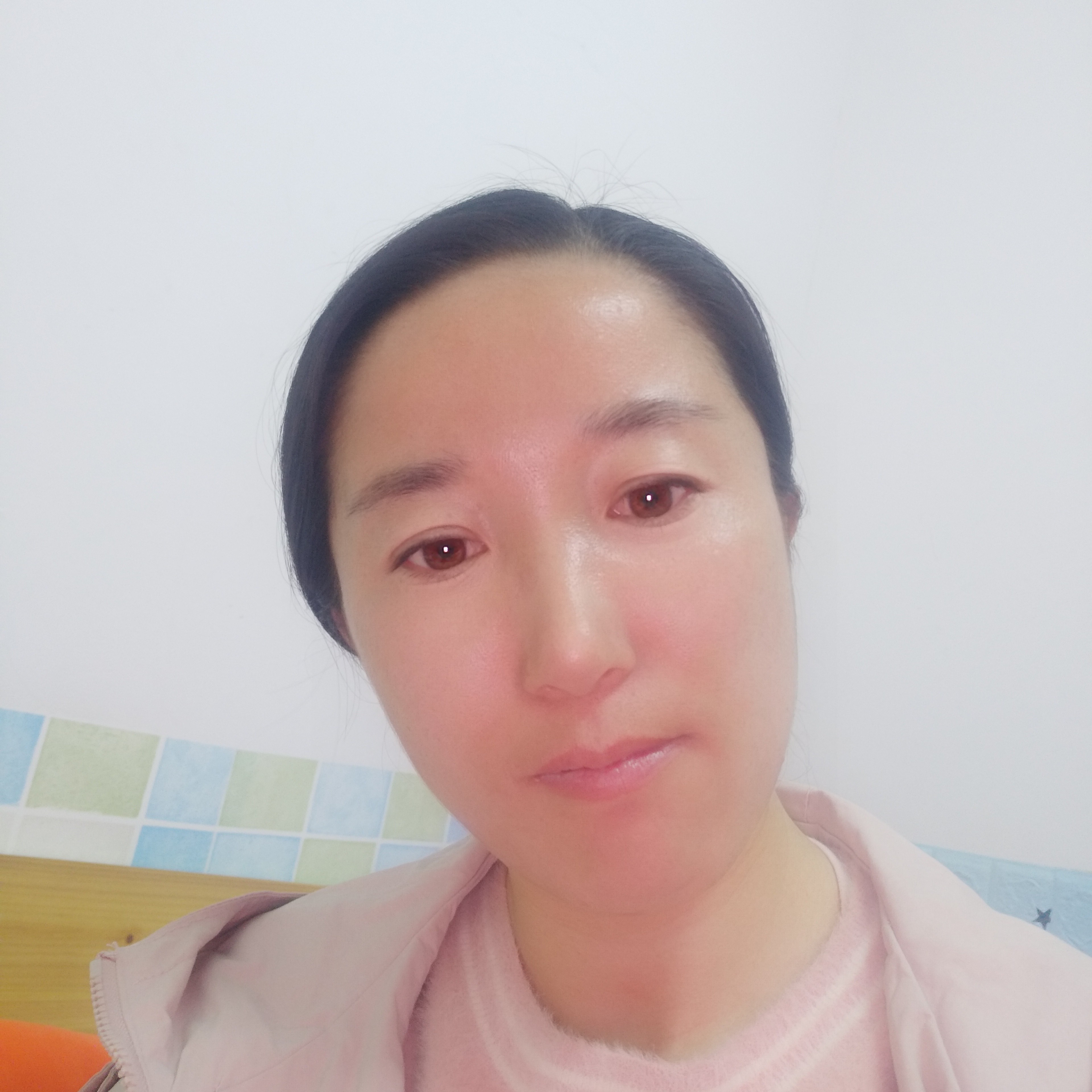 迎风飘洋的照片