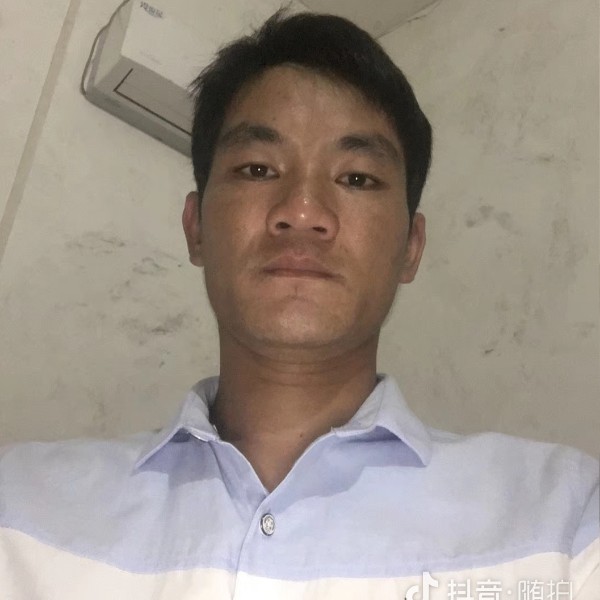 陈明毅的照片