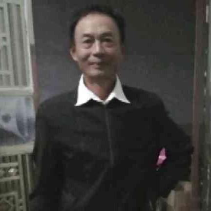 初妆自信的照片