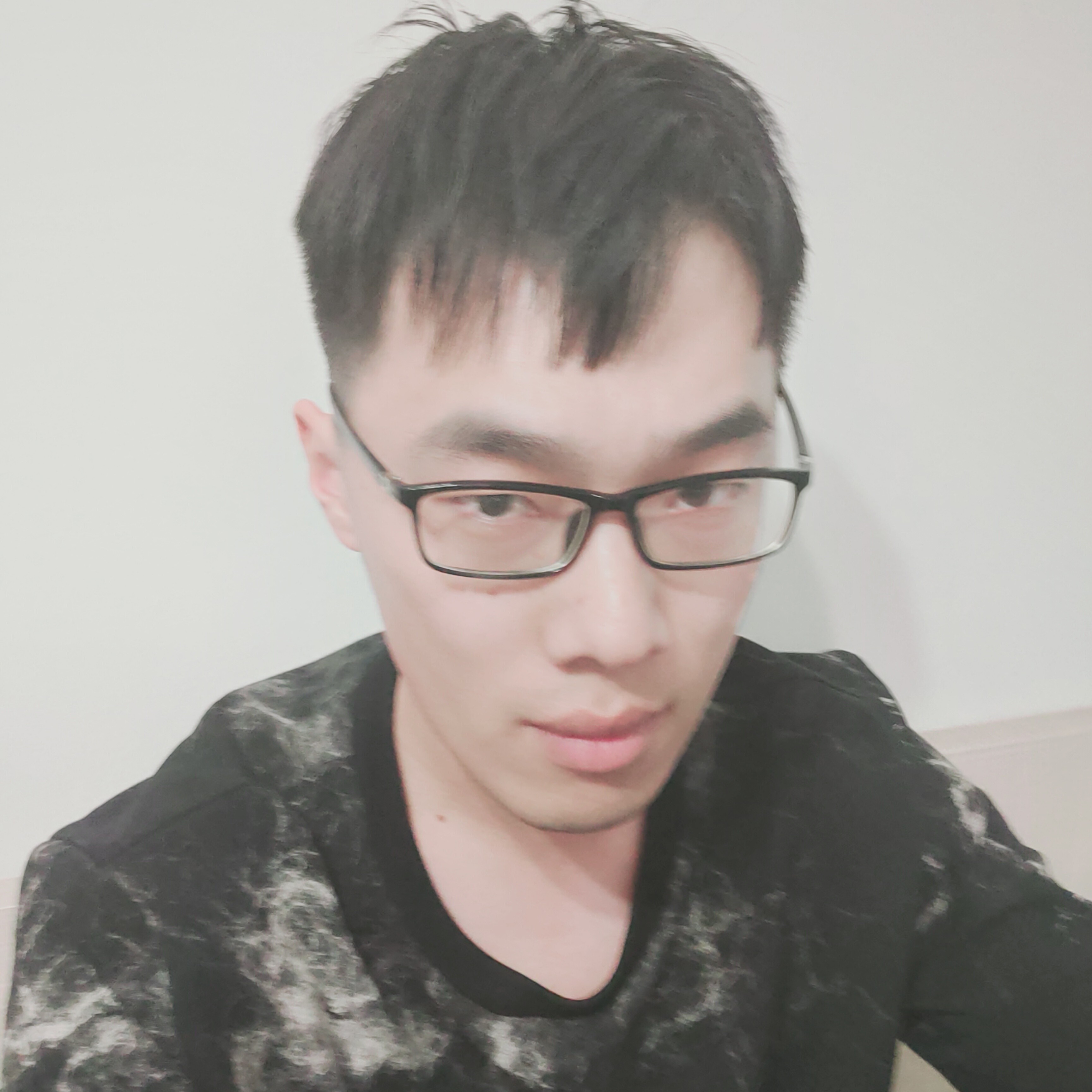 李尚岩的照片