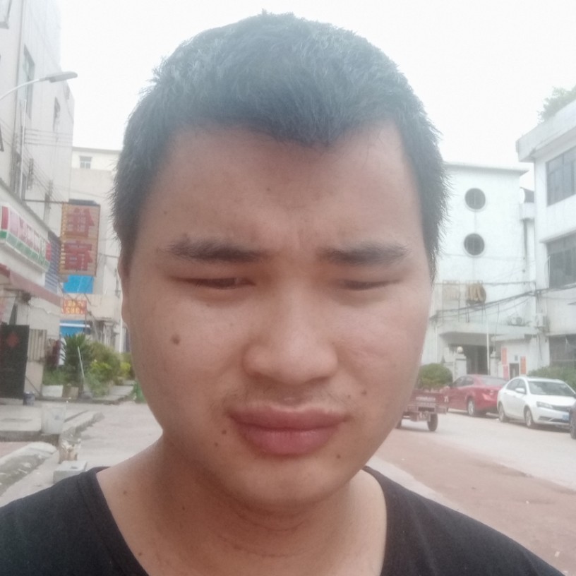 张仕铨的照片