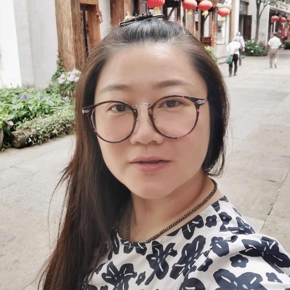 落后苦恋平湖的照片