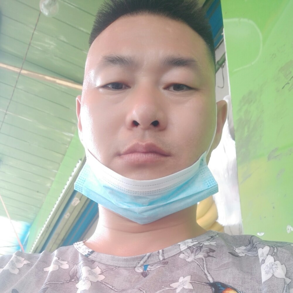 白开水的朴实的照片