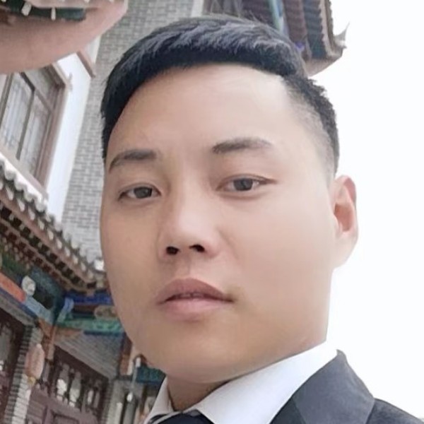 小 龙的照片