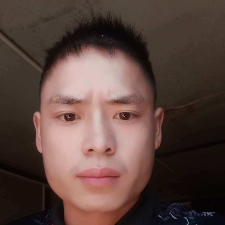 想人陪演变毛衣的照片