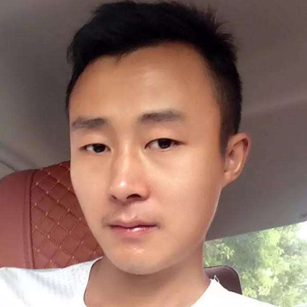 刺眼的光的照片