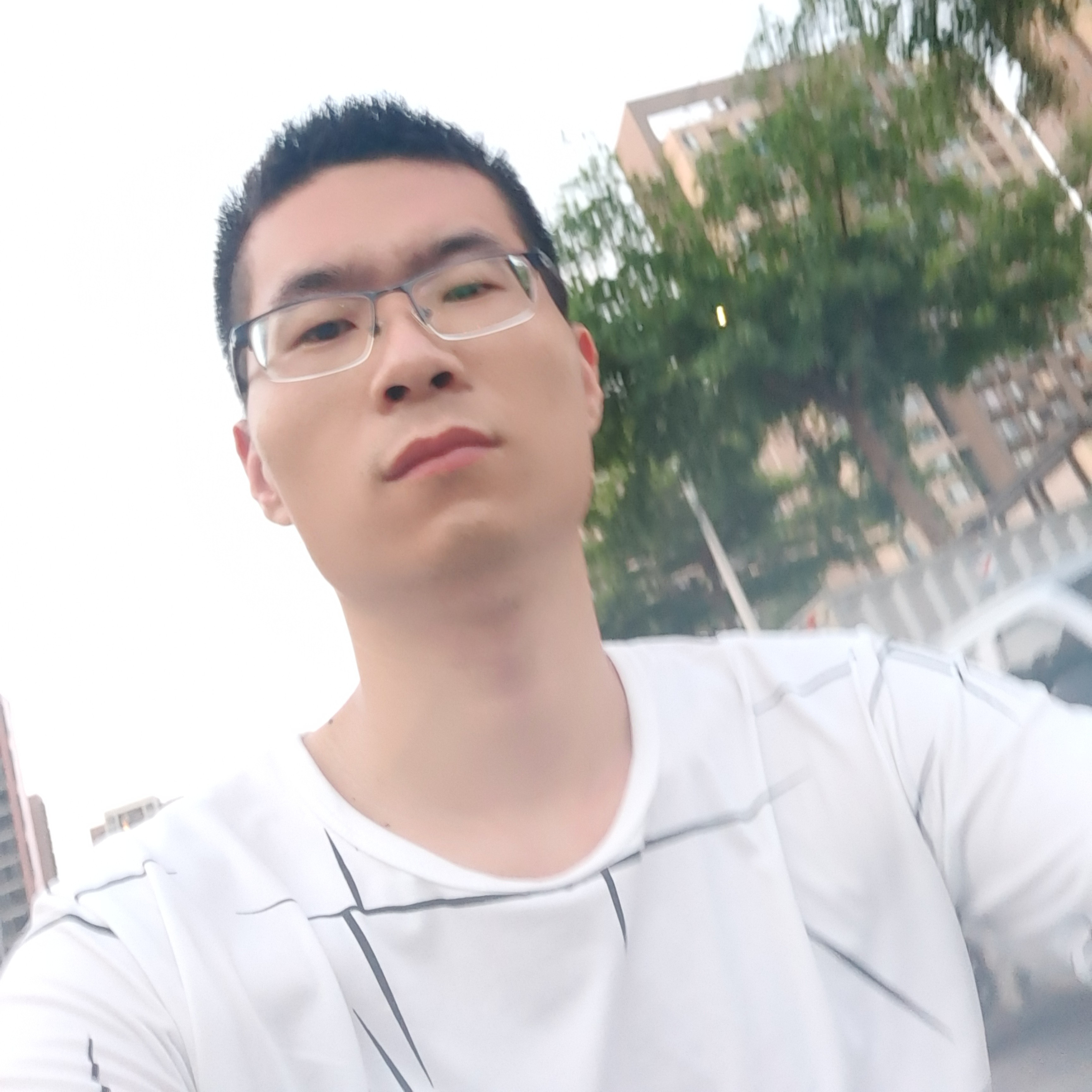 口红爱恋风中的照片