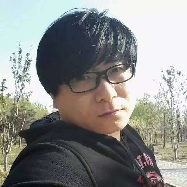 透彻吃醋飞鸟的照片